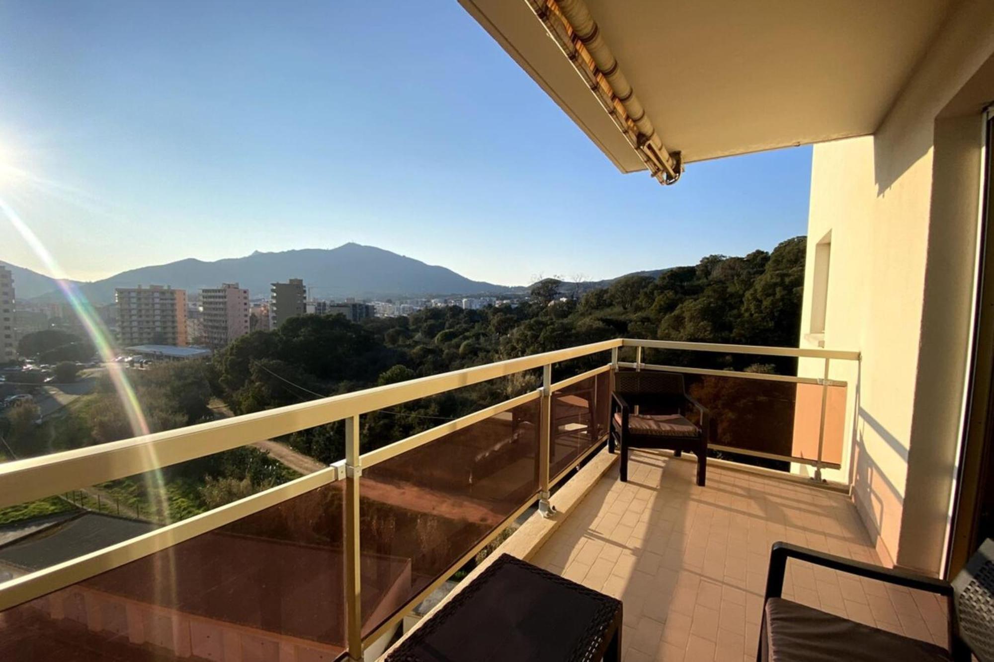 Casamea - Spacieux, Terrasse, Clim, Parking Аяччо Экстерьер фото